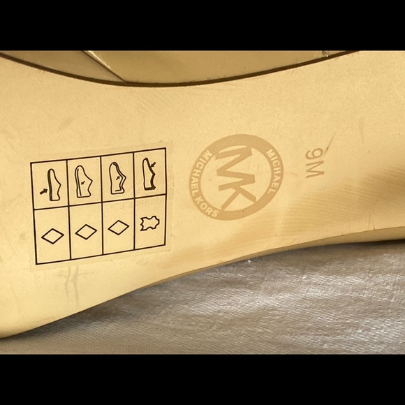 Micheal Kors Heels - Picture 5 of 5